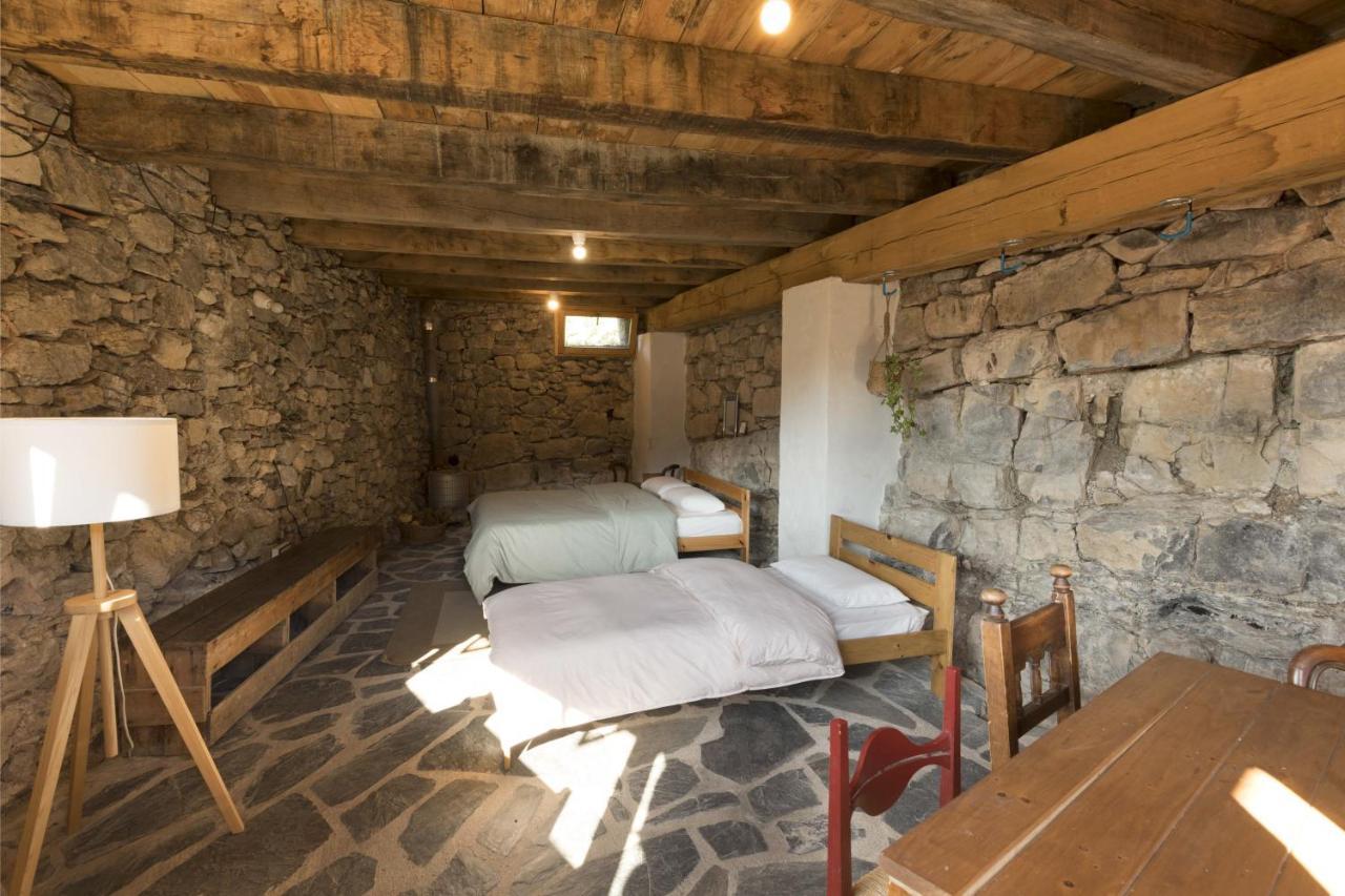 Hostel Mas Rural El Negre Ogassa Exteriér fotografie