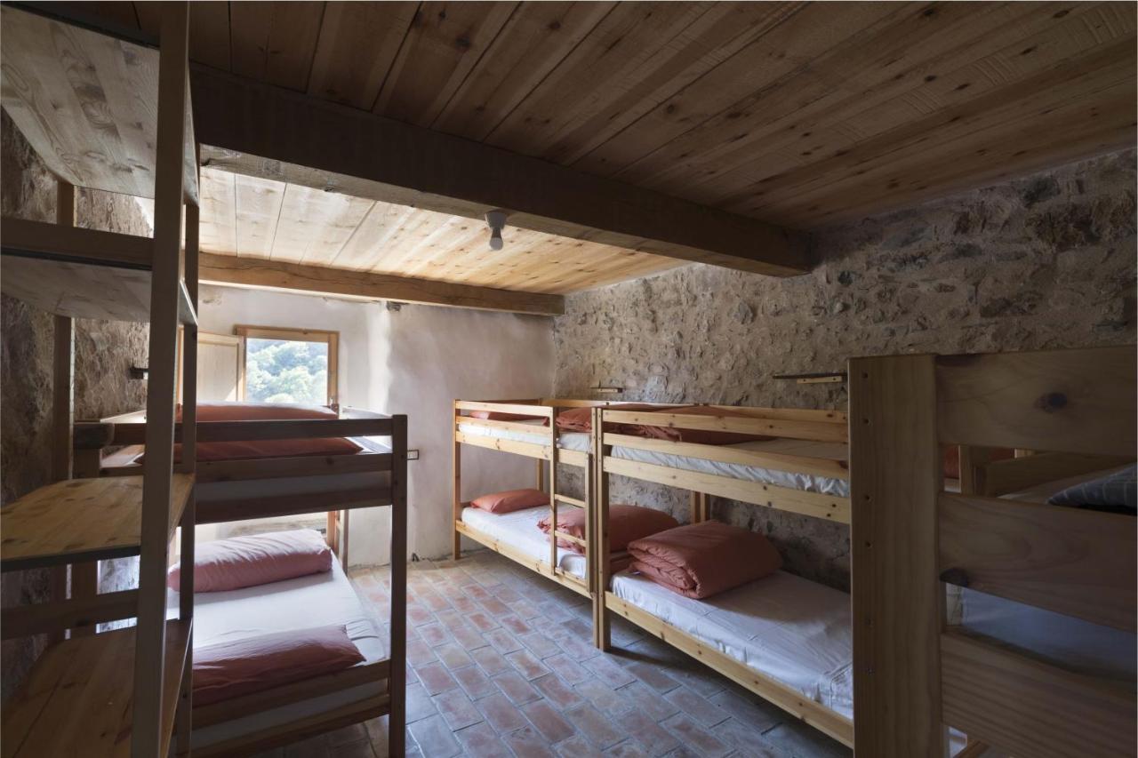 Hostel Mas Rural El Negre Ogassa Exteriér fotografie