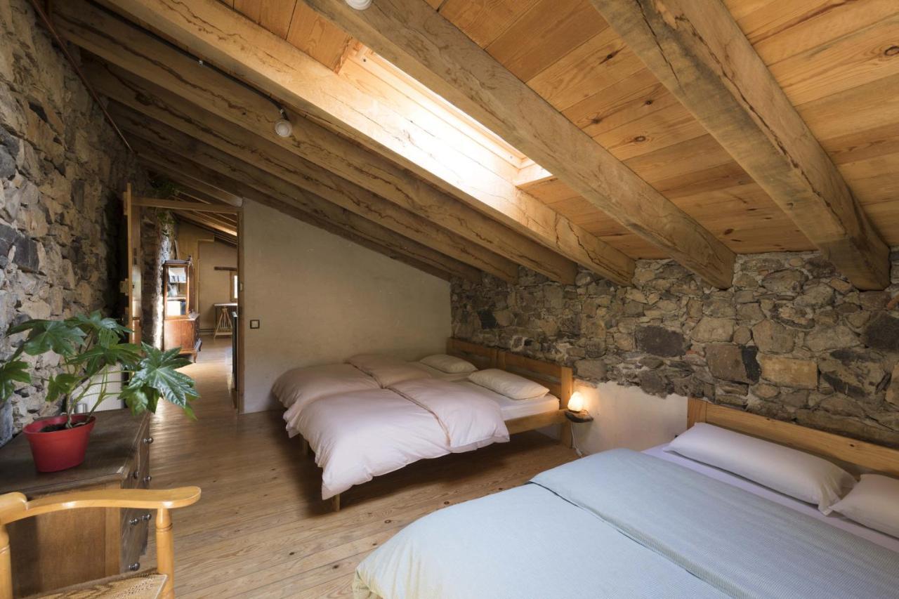 Hostel Mas Rural El Negre Ogassa Exteriér fotografie